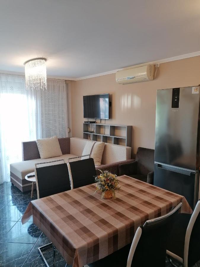 Bettina47 Apartman ไฮจ์ดุสโซบอสโล ภายนอก รูปภาพ
